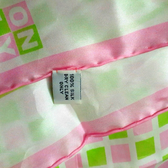 Givenchy silk scarf - Picture 2 of 3